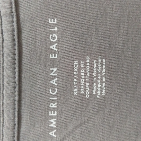 American Eagle Men's Short Sleeve Tee w/Embroidered Design Size XS - Picture 3 of 4